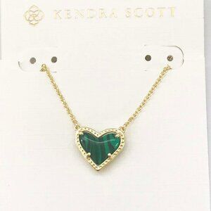 Kendra Scott Ari Gold Tone Malachite Pendant Short Necklace